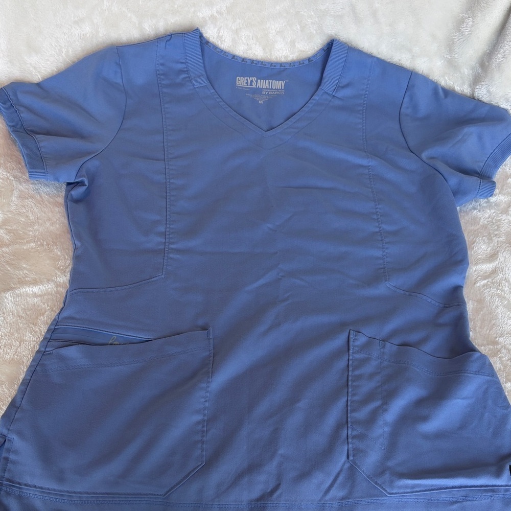 Grey's Anatomy Light Blue Scrub Top | Size M